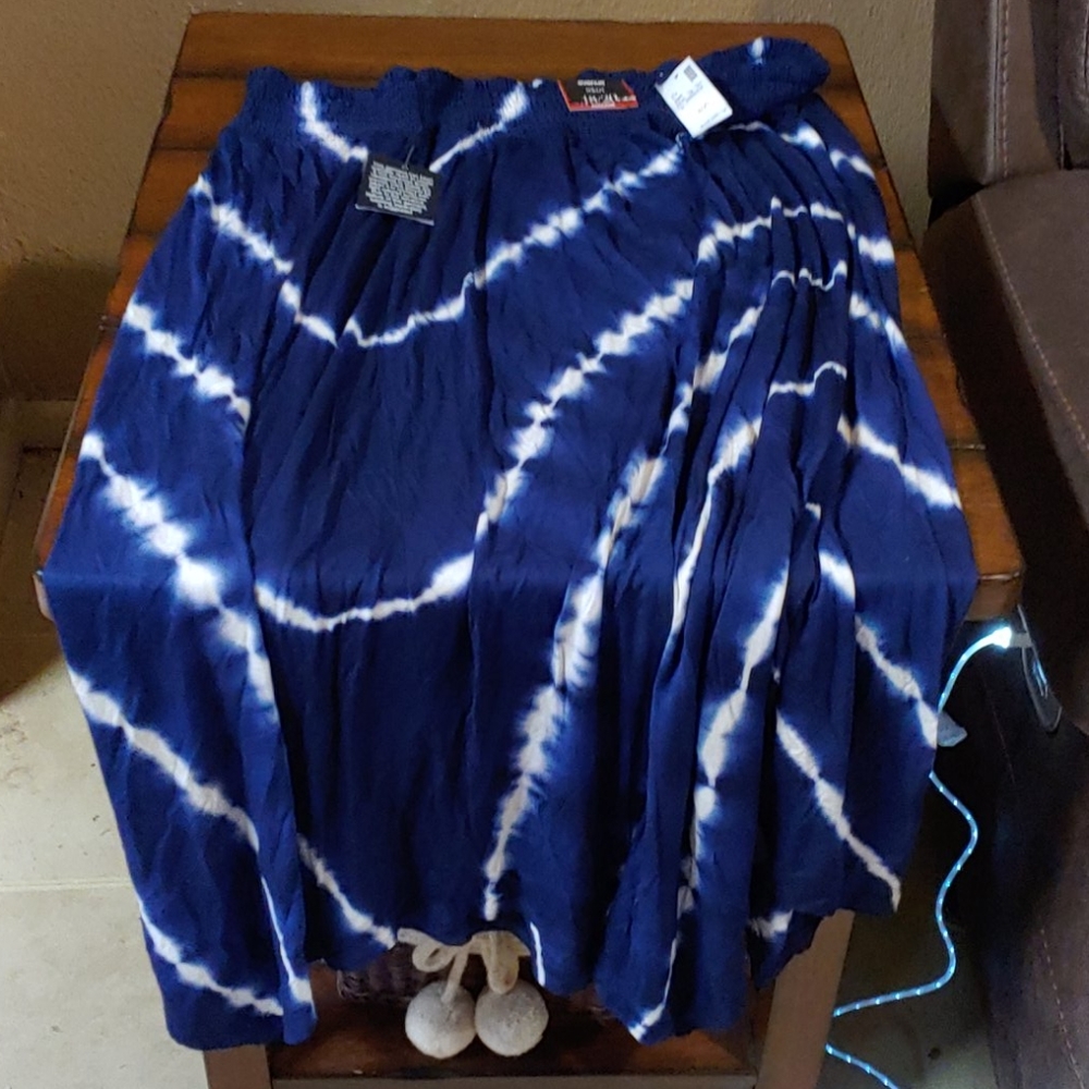 Avenue size 18/20 skirt